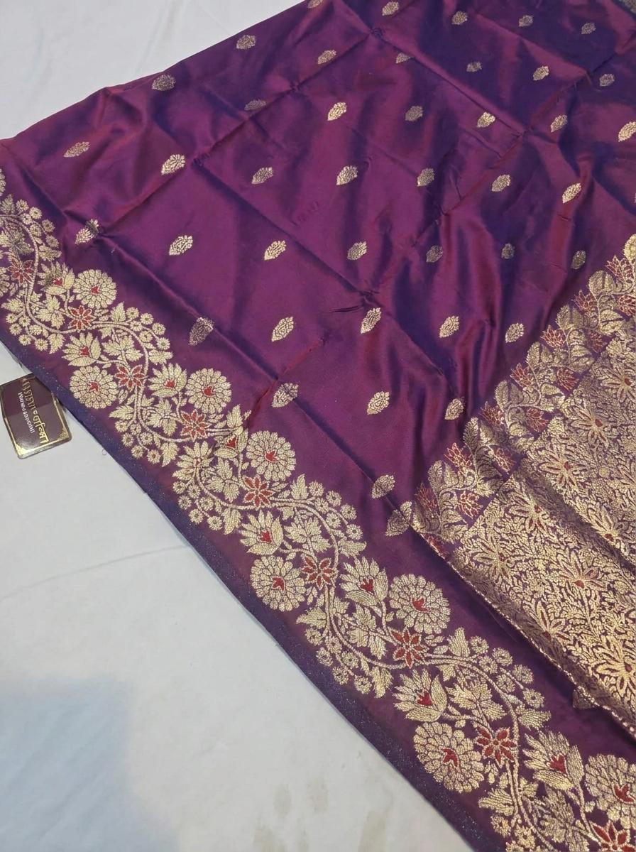 Wine Taskshshila Paithani with All over Butti